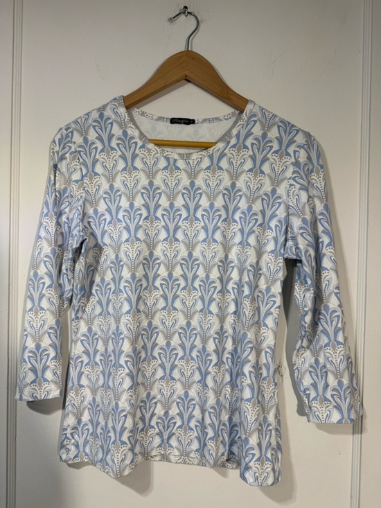 J. McLaughlin Tops - J. McLaughlin Blue and White Floral 3/4 Sleeve Top